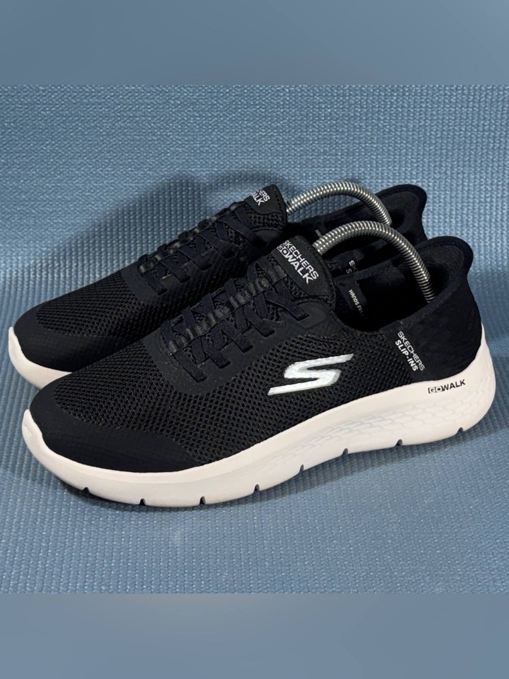 Skechers Go Walk Flex Grand Entry Black White Women’s Athletic Shoes Size 9.5